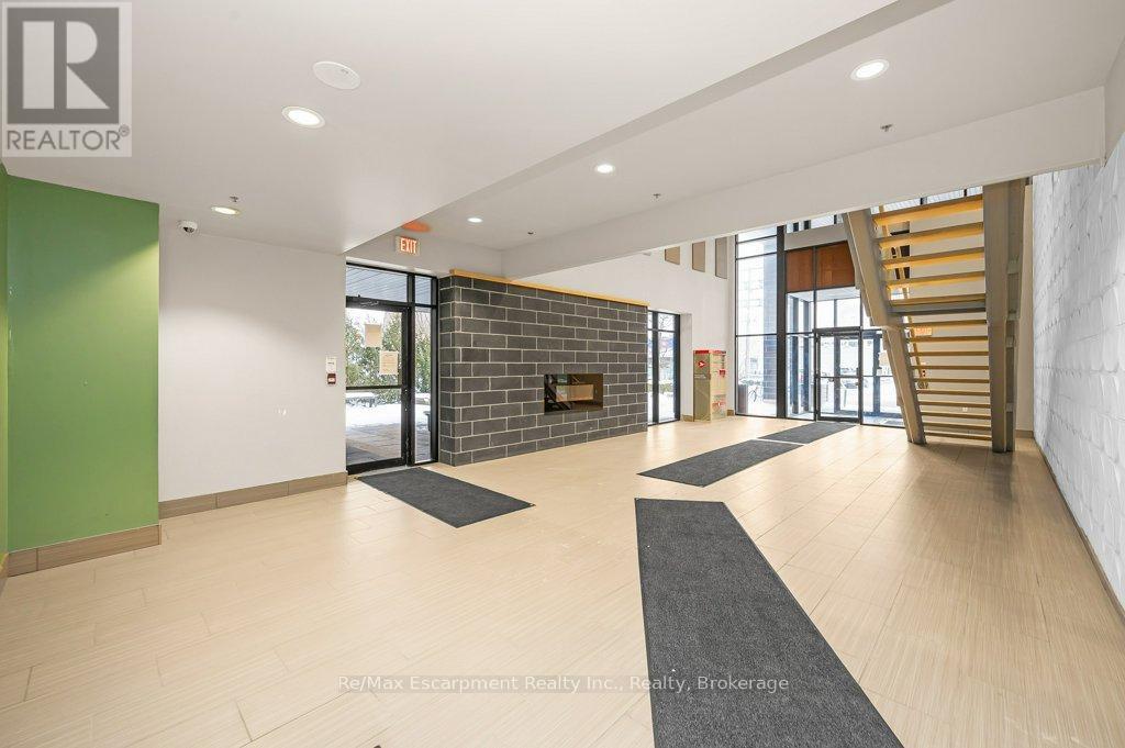 












502 - 8 HICKORY STREET W

,
Waterloo,




Ontario
N2L3H6

