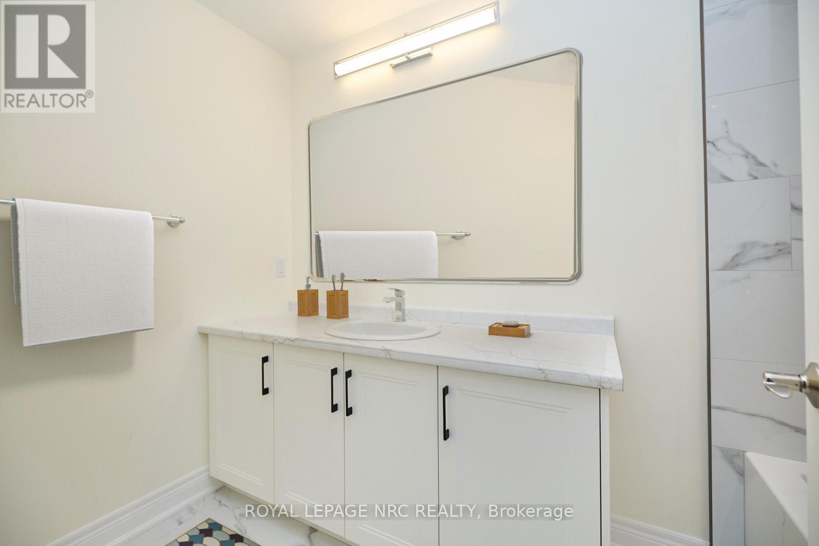 












8889 ANGIE DRIVE

,
Niagara Falls (Forestview),




Ontario
L2H0H9

