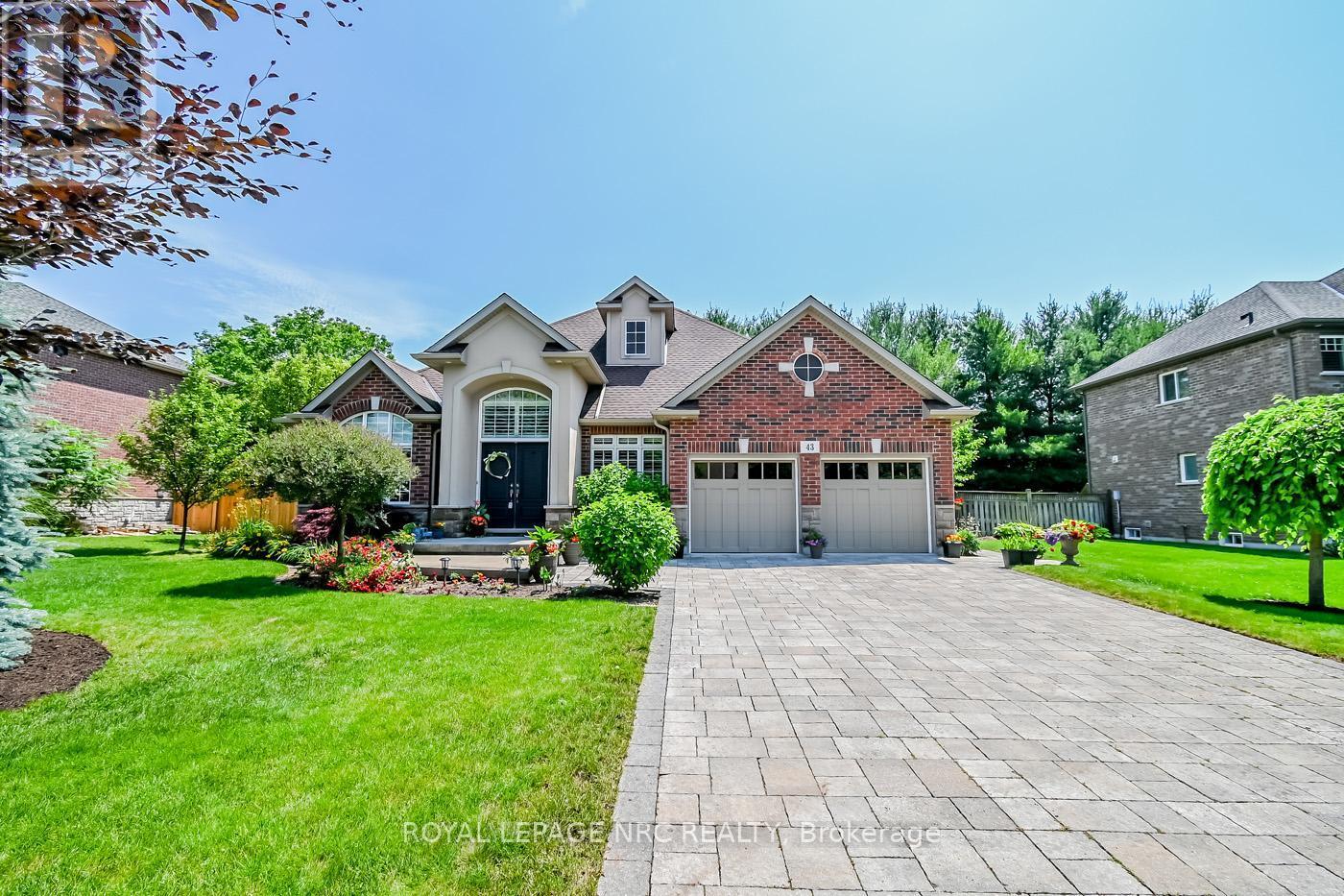 












43 CHERRY RIDGE BOULEVARD

,
Pelham,




Ontario
L0S1C0

