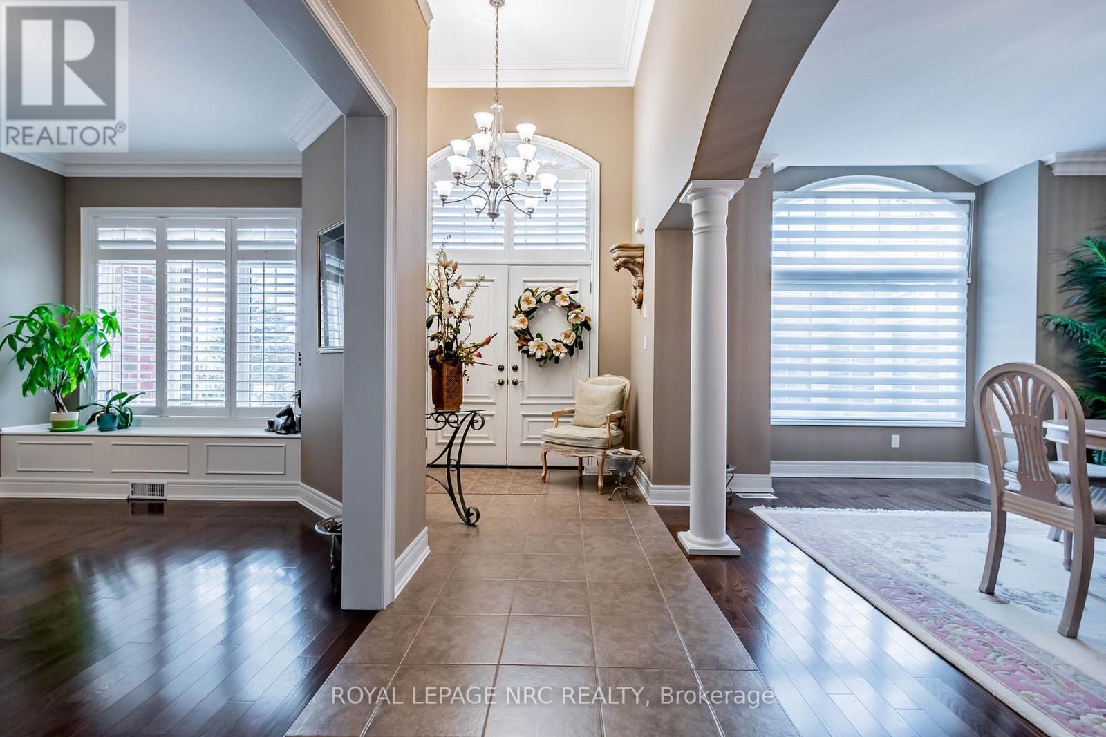 












43 CHERRY RIDGE BOULEVARD

,
Pelham,




Ontario
L0S1C0


