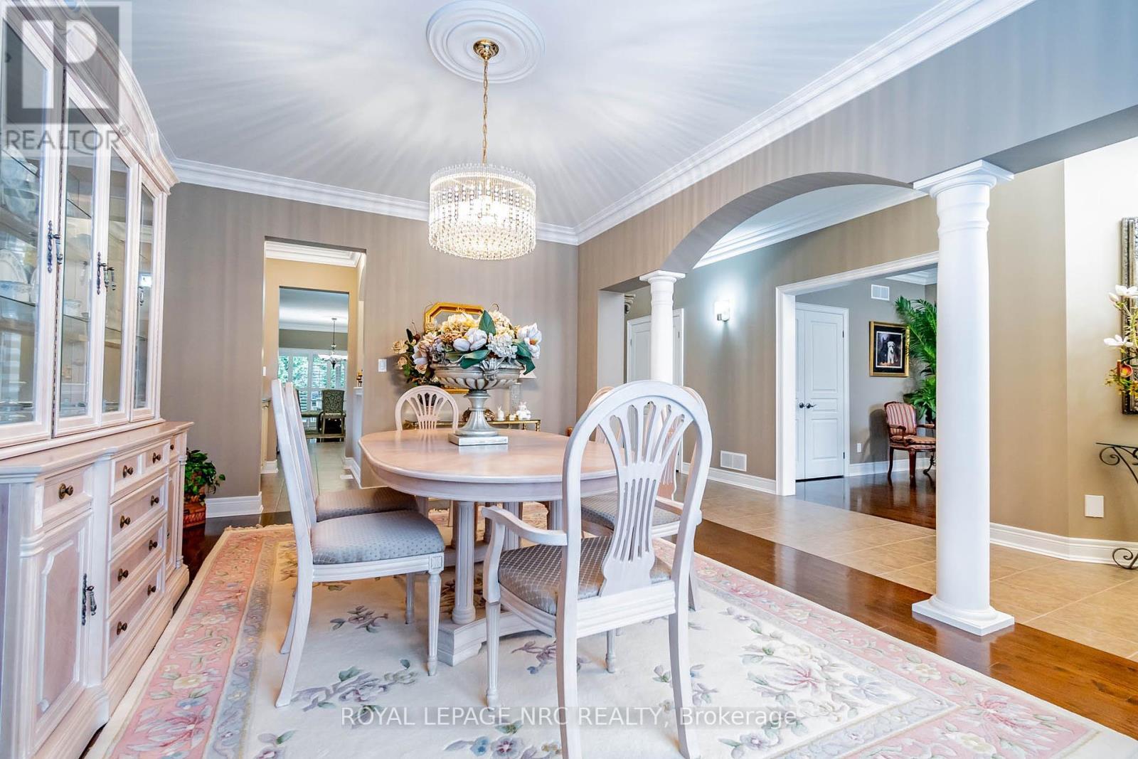 












43 CHERRY RIDGE BOULEVARD

,
Pelham,




Ontario
L0S1C0

