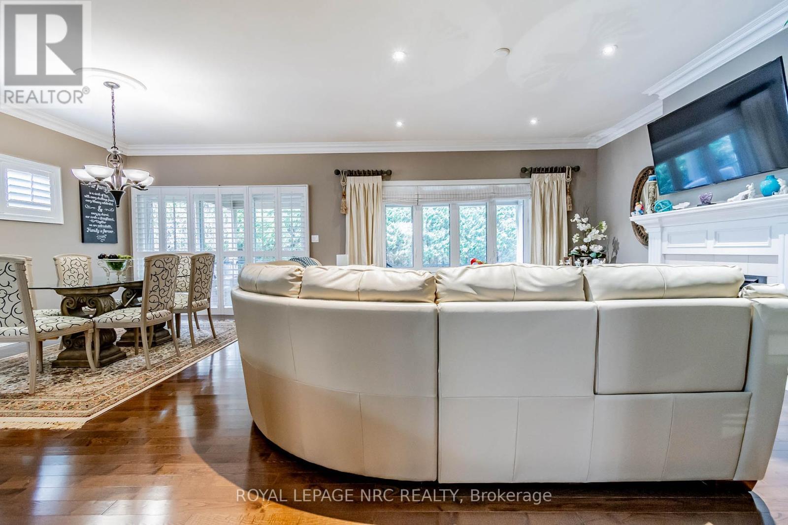 












43 CHERRY RIDGE BOULEVARD

,
Pelham,




Ontario
L0S1C0

