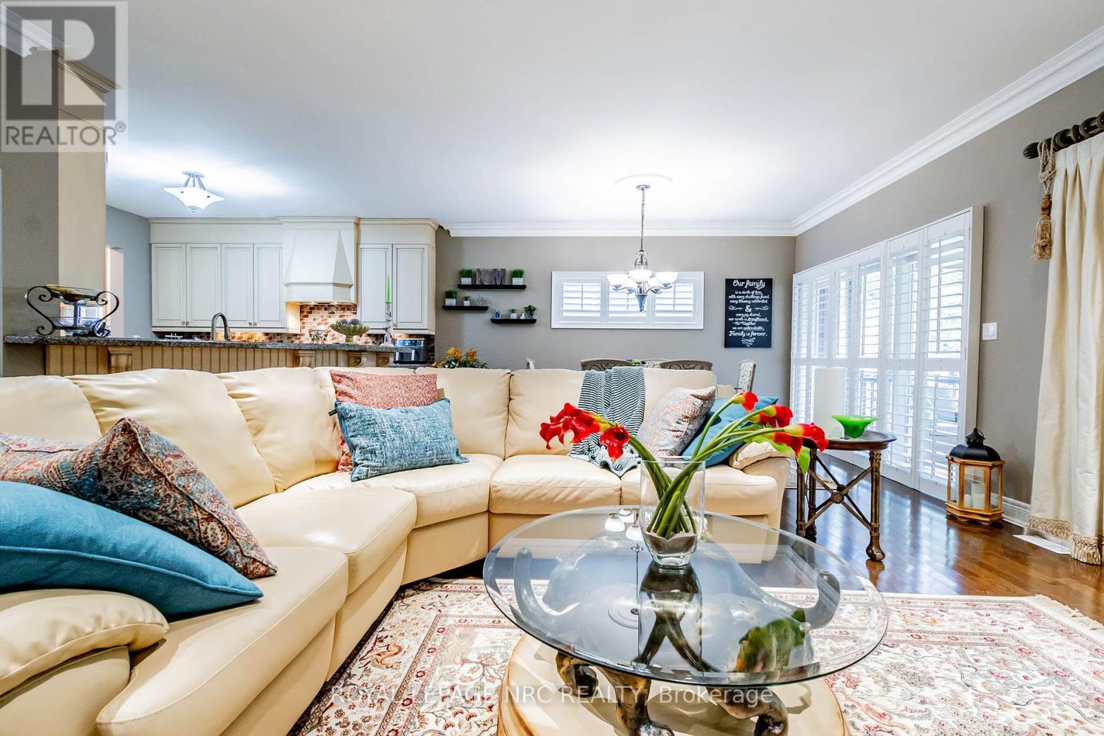 












43 CHERRY RIDGE BOULEVARD

,
Pelham,




Ontario
L0S1C0

