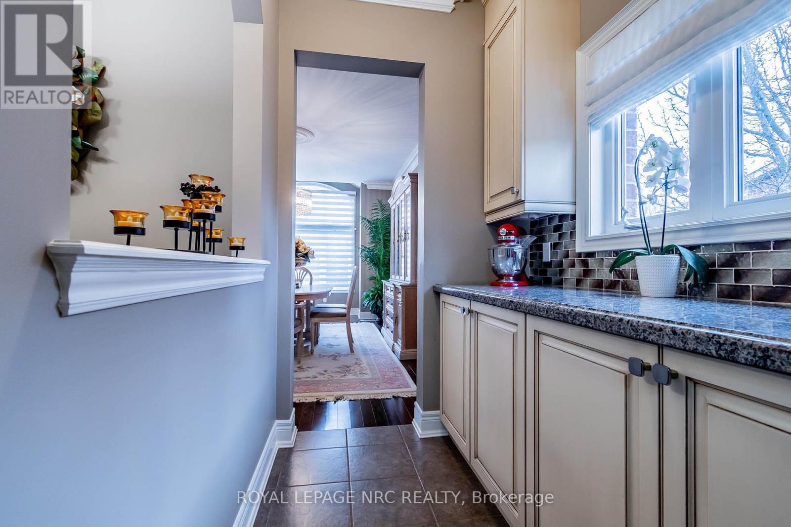 












43 CHERRY RIDGE BOULEVARD

,
Pelham,




Ontario
L0S1C0

