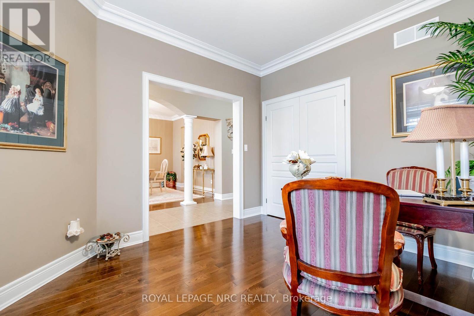 












43 CHERRY RIDGE BOULEVARD

,
Pelham,




Ontario
L0S1C0

