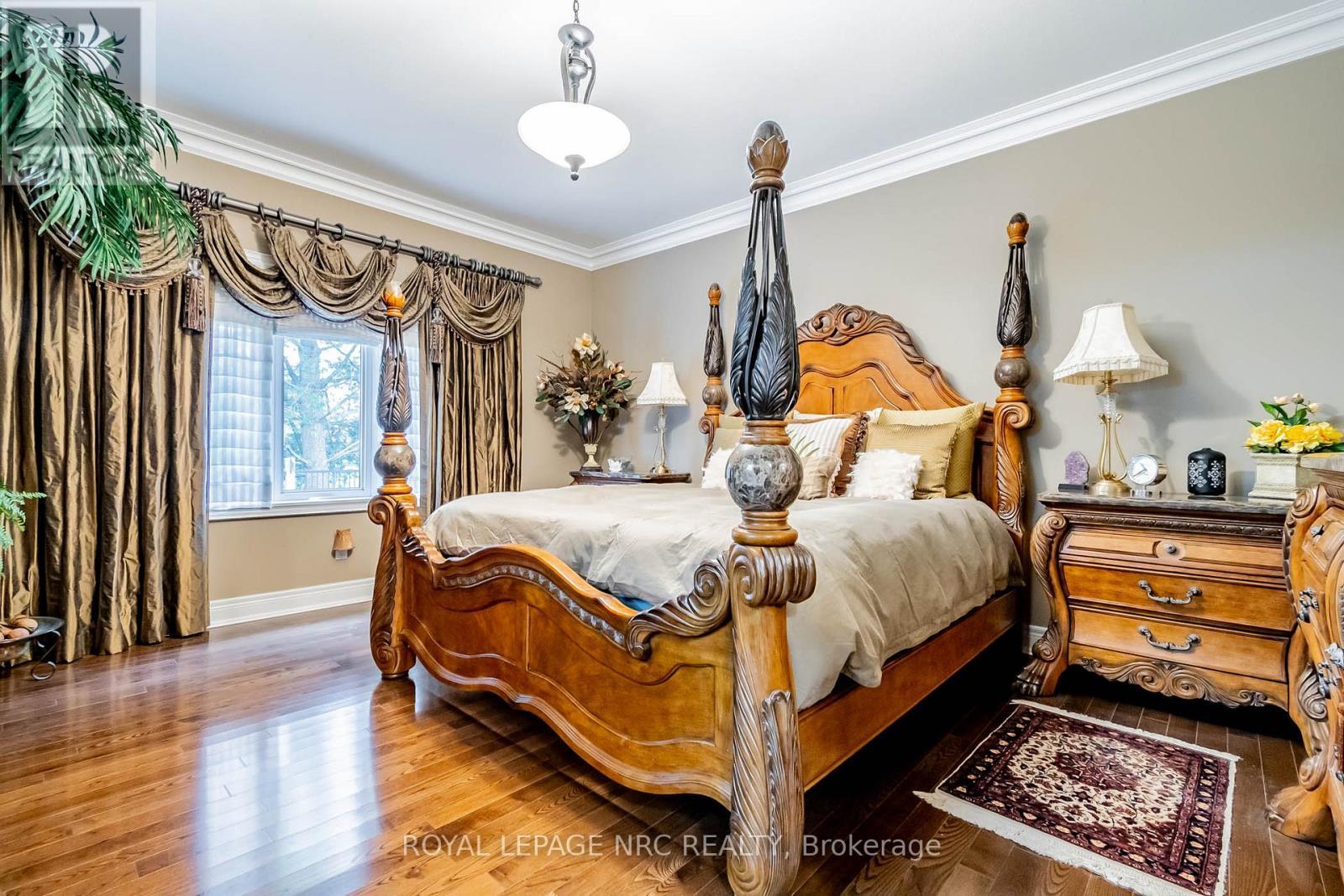












43 CHERRY RIDGE BOULEVARD

,
Pelham,




Ontario
L0S1C0

