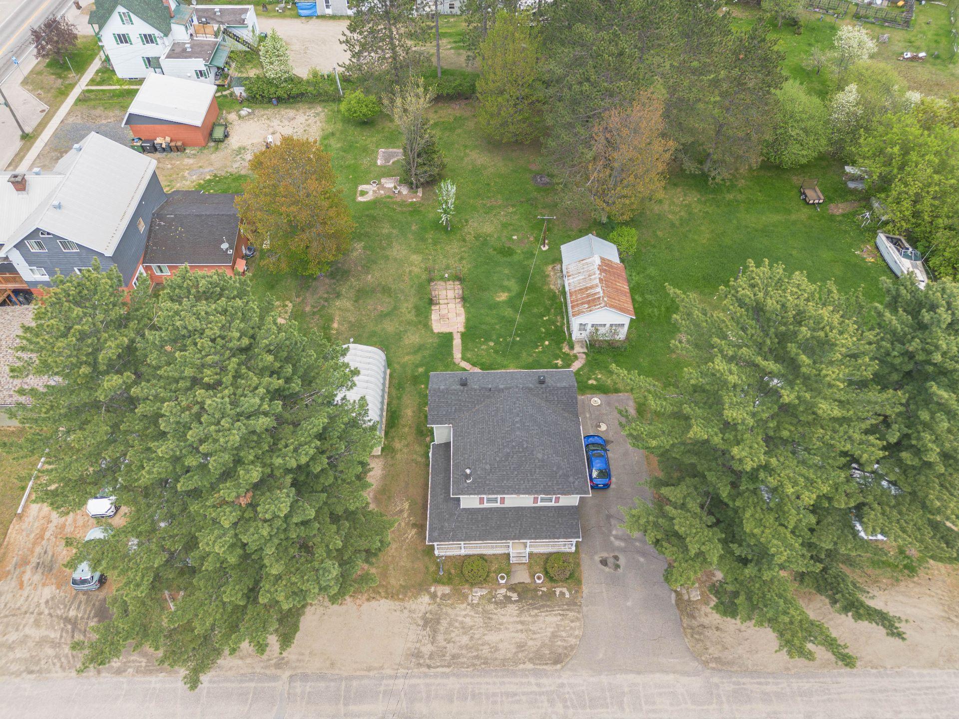 









222


Rue St-Pierre

,
Nominingue,




QC
J0W1R0


