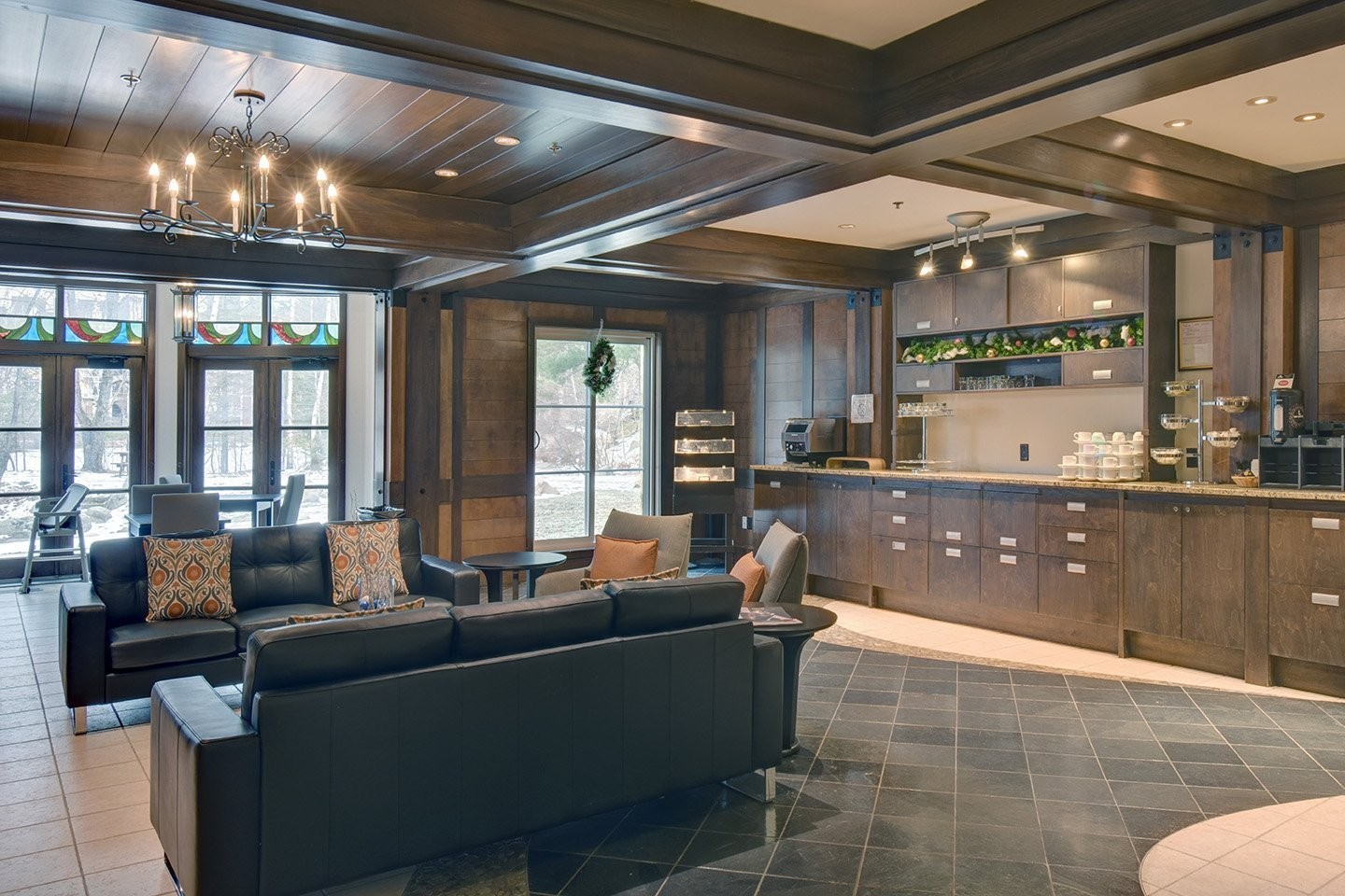 









150


Ch. du Curé-Deslauriers

, 302,
Mont-Tremblant,




QC
J8E1C9


