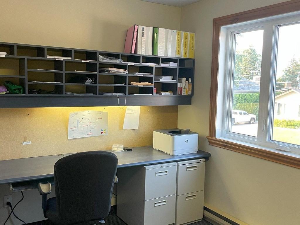 









850


Rue Bernard-Pilon

,
McMasterville,




QC
J3G5X7

