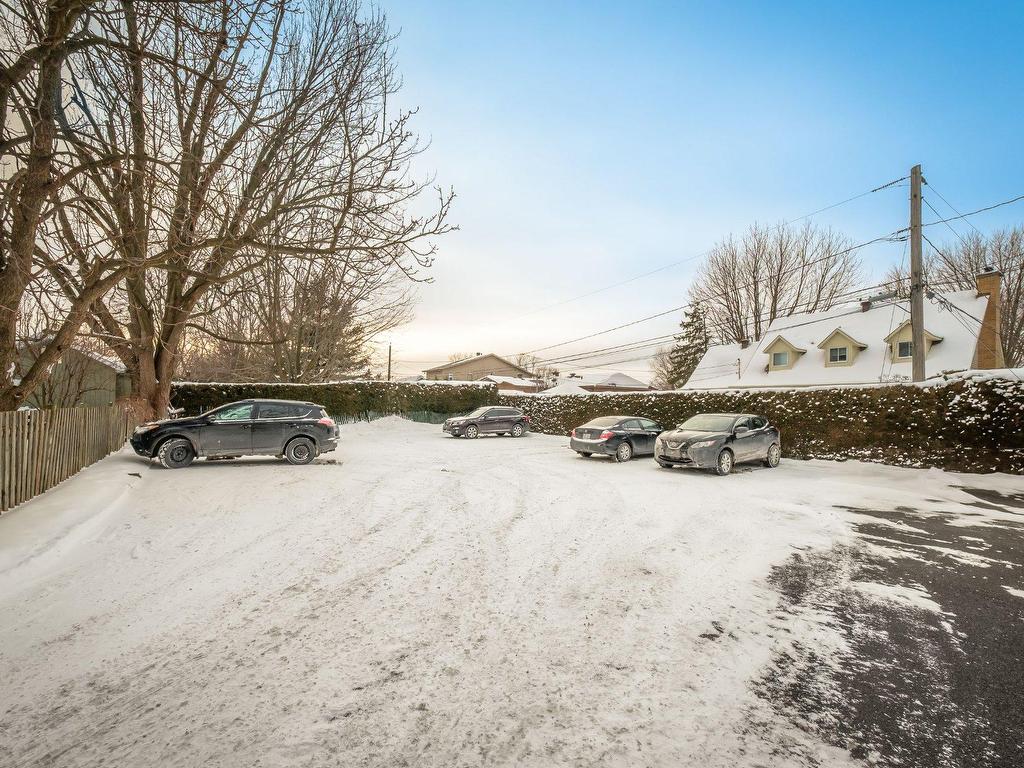 









850


Rue Bernard-Pilon

,
McMasterville,




QC
J3G5X7

