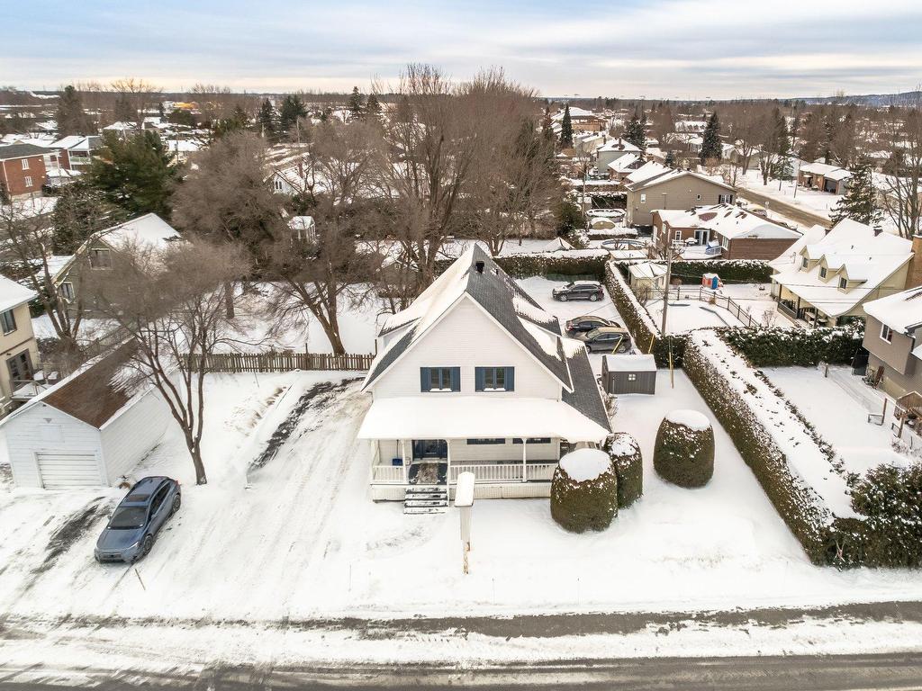 









850


Rue Bernard-Pilon

,
McMasterville,




QC
J3G5X7

