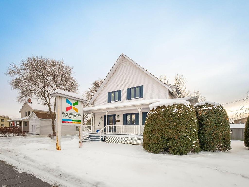 









850


Rue Bernard-Pilon

,
McMasterville,




QC
J3G5X7

