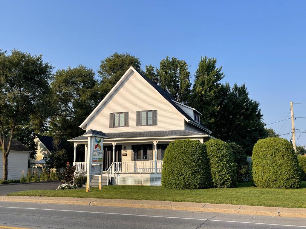 









850


Rue Bernard-Pilon

,
McMasterville,




QC
J3G5X7


