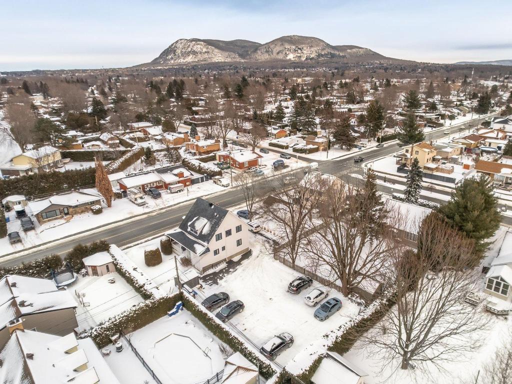 









850


Rue Bernard-Pilon

,
McMasterville,




QC
J3G5X7

