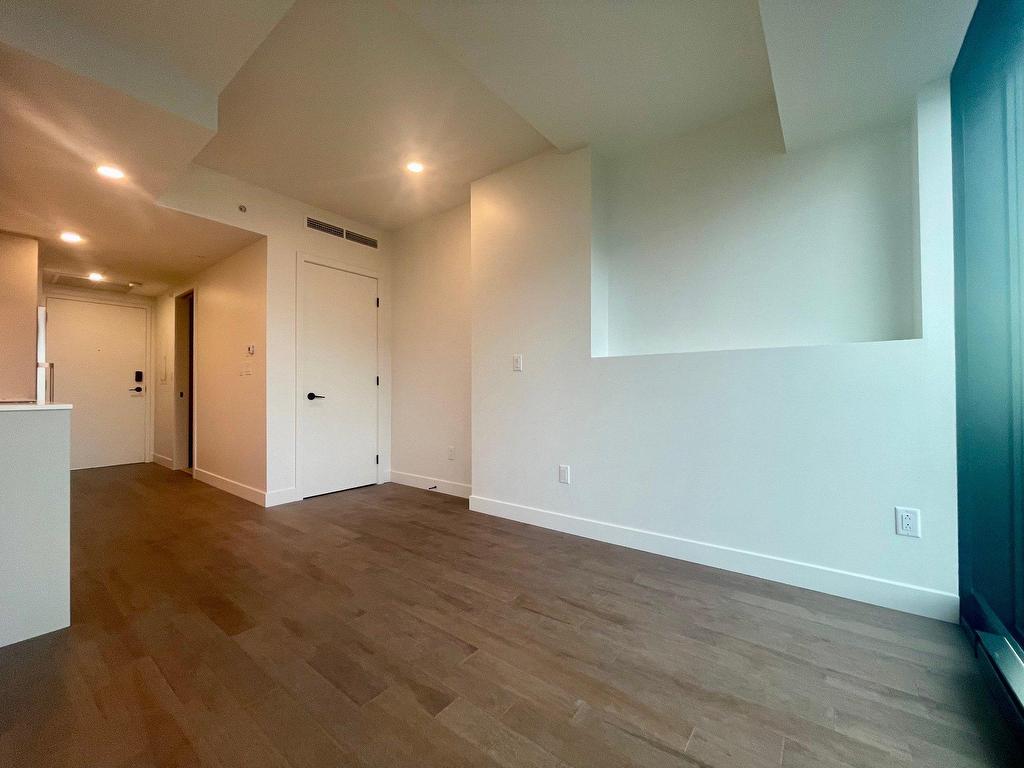 









1210


Rue Jeanne-Mance

, 4508,
Montréal (Ville-Marie),




QC
H2X1M1

