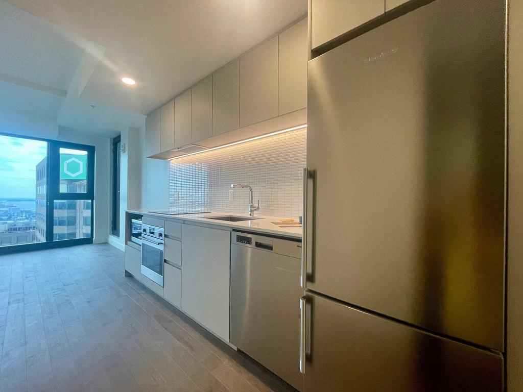 









1210


Rue Jeanne-Mance

, 4508,
Montréal (Ville-Marie),




QC
H2X1M1

