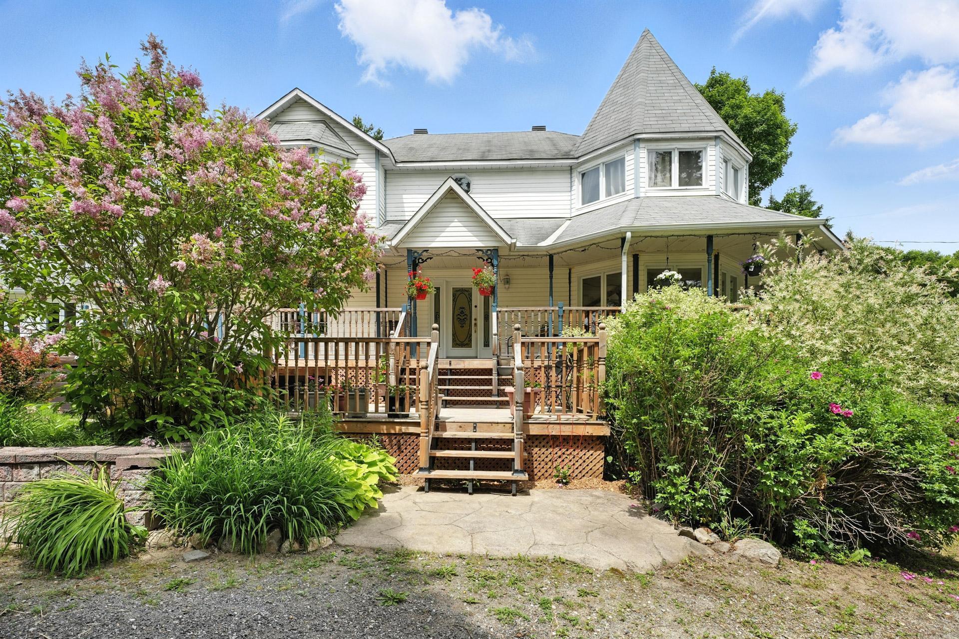 









307


Ch. St-Joseph

,
Val-des-Monts,




QC
J8N7J1

