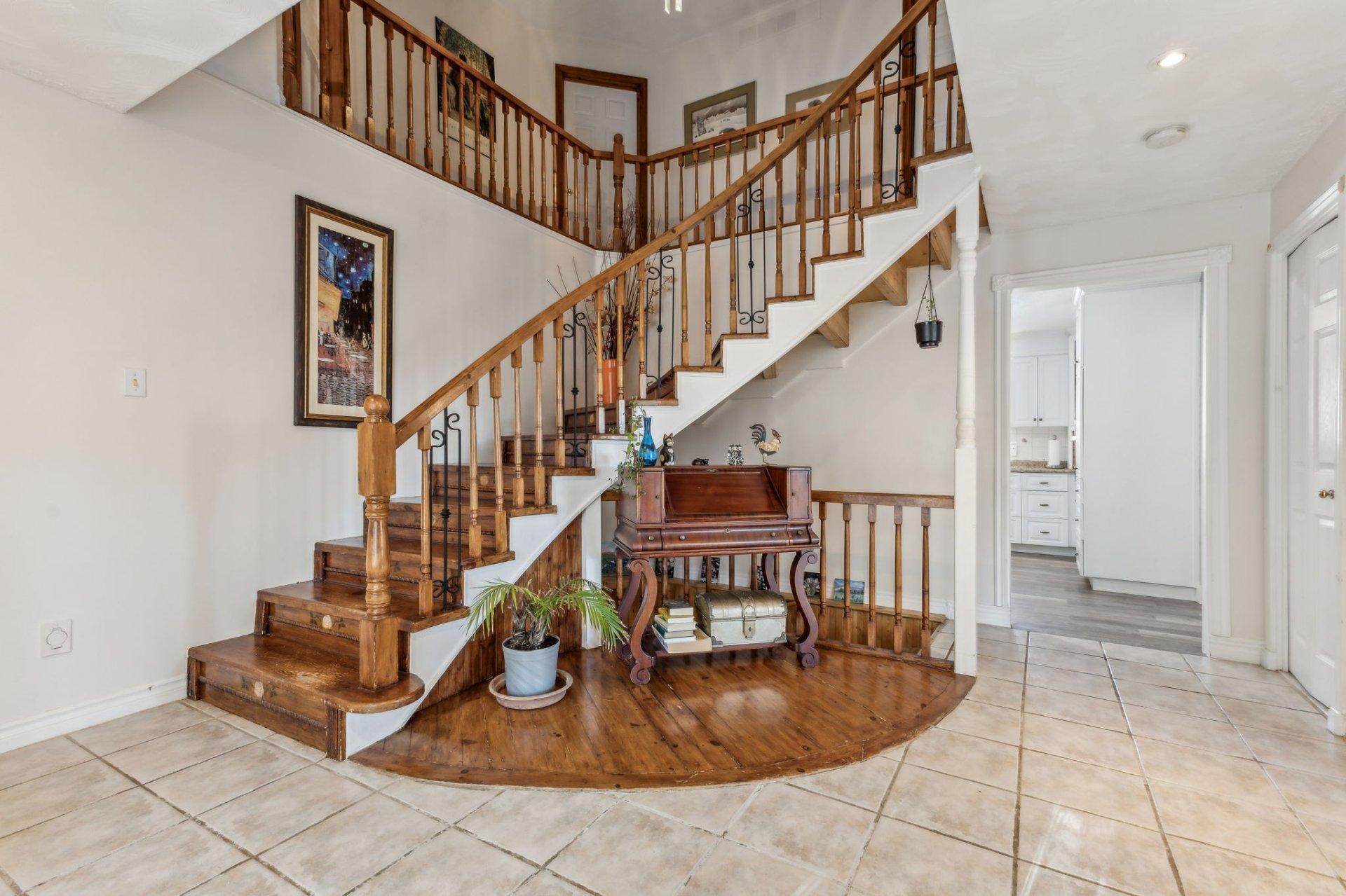 









307


Ch. St-Joseph

,
Val-des-Monts,




QC
J8N7J1

