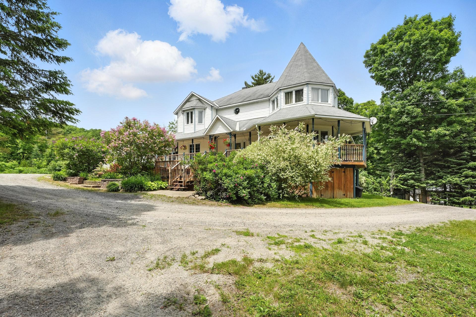 









307


Ch. St-Joseph

,
Val-des-Monts,




QC
J8N7J1

