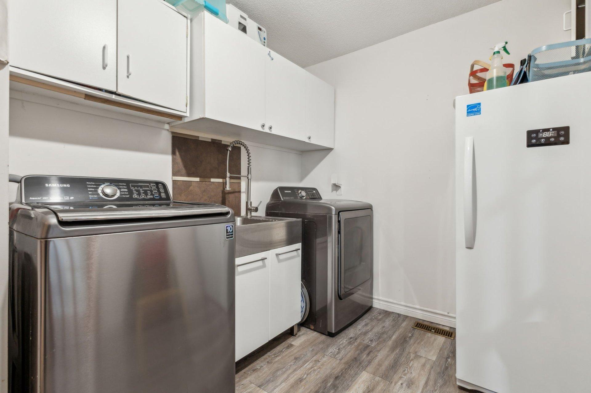 









307


Ch. St-Joseph

,
Val-des-Monts,




QC
J8N7J1

