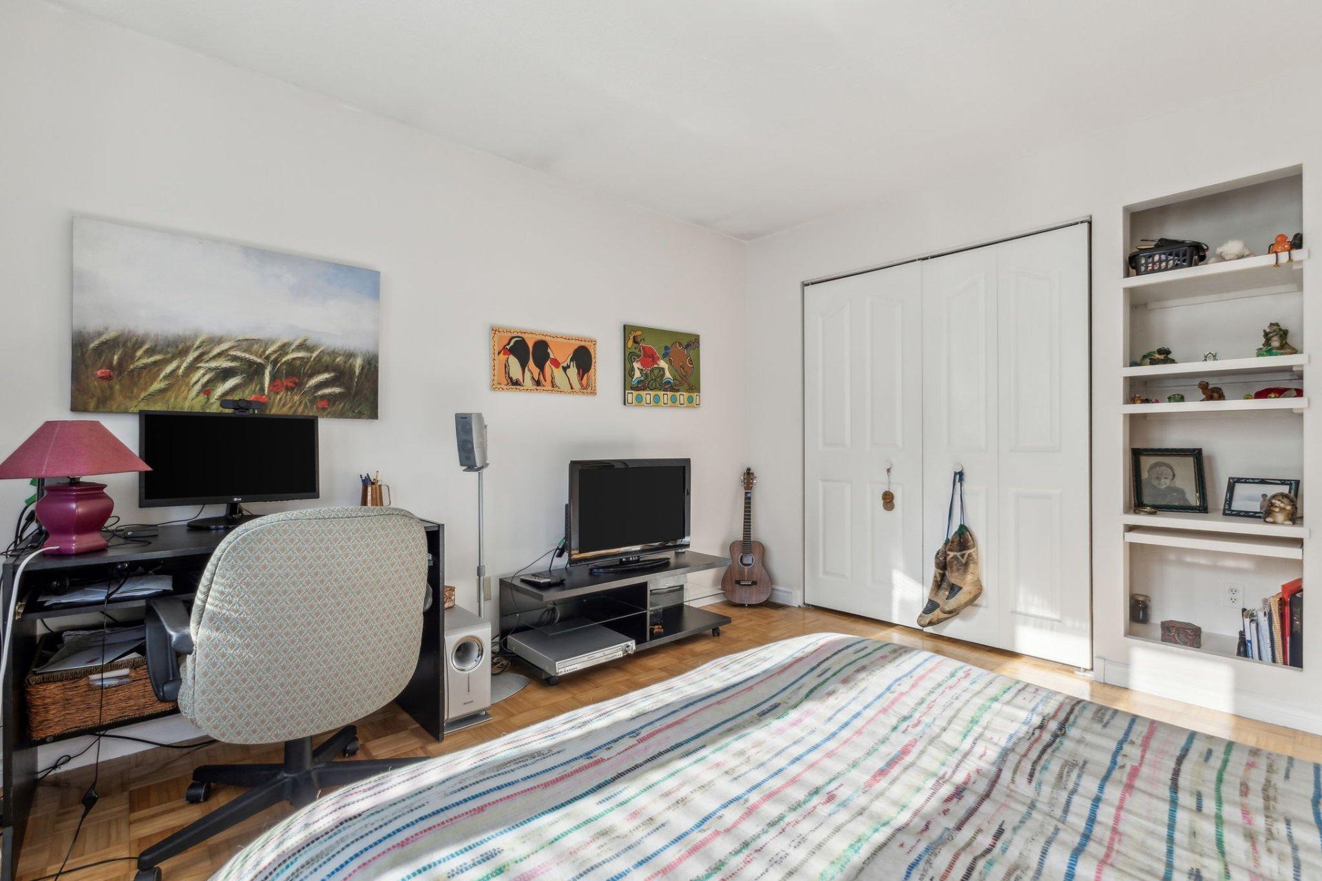 









307


Ch. St-Joseph

,
Val-des-Monts,




QC
J8N7J1

