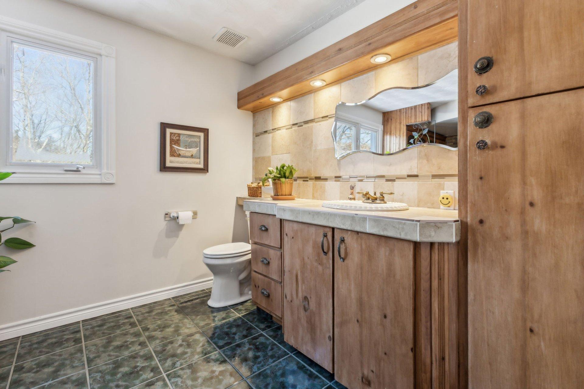 









307


Ch. St-Joseph

,
Val-des-Monts,




QC
J8N7J1

