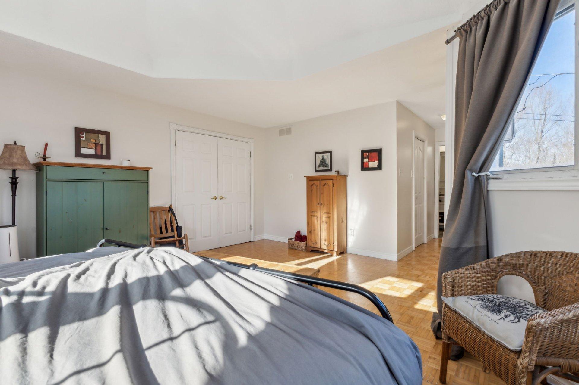 









307


Ch. St-Joseph

,
Val-des-Monts,




QC
J8N7J1

