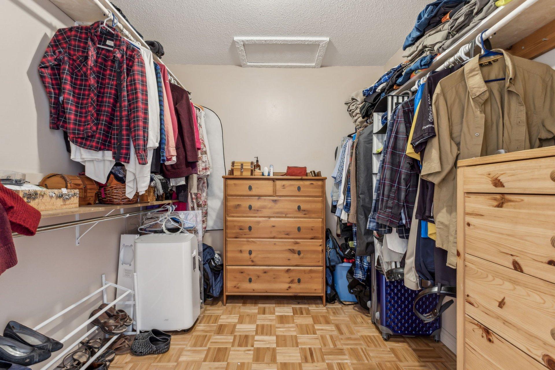 









307


Ch. St-Joseph

,
Val-des-Monts,




QC
J8N7J1


