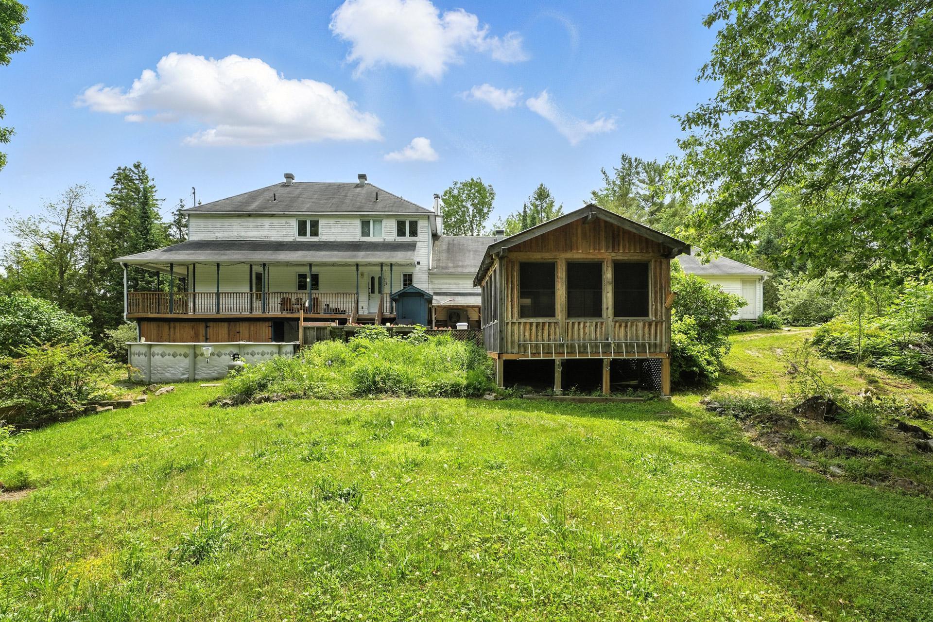 









307


Ch. St-Joseph

,
Val-des-Monts,




QC
J8N7J1

