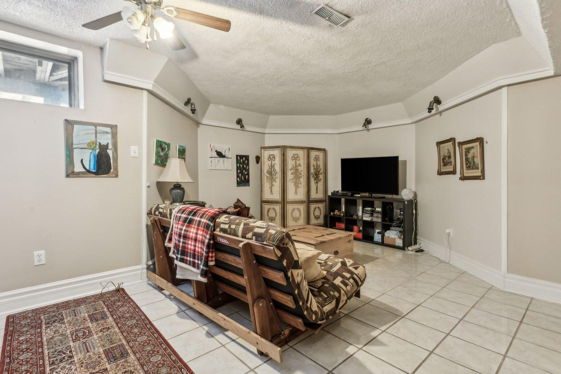 









307


Ch. St-Joseph

,
Val-des-Monts,




QC
J8N7J1

