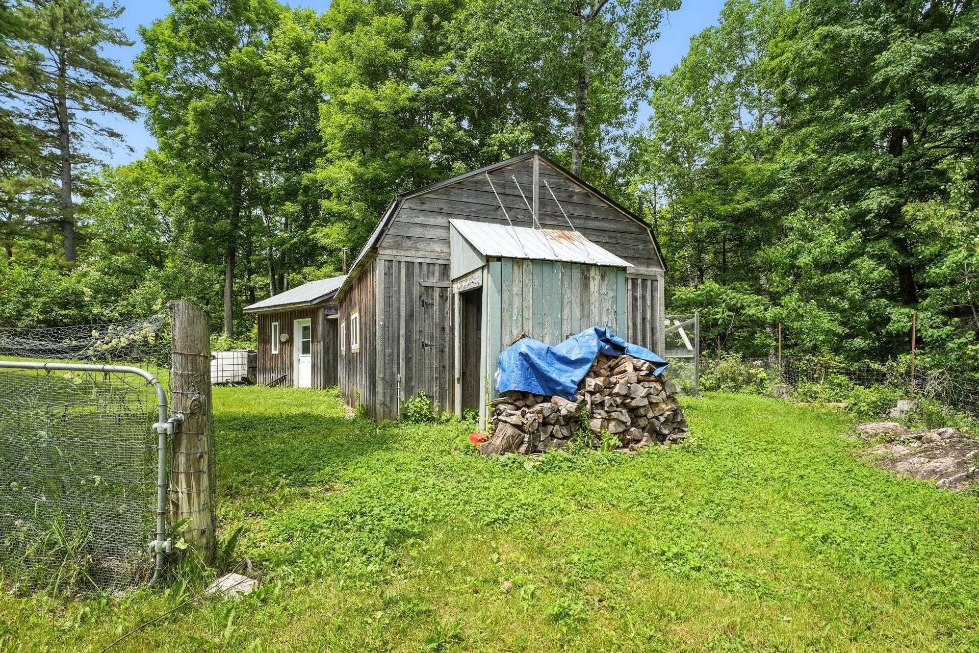 









307


Ch. St-Joseph

,
Val-des-Monts,




QC
J8N7J1

