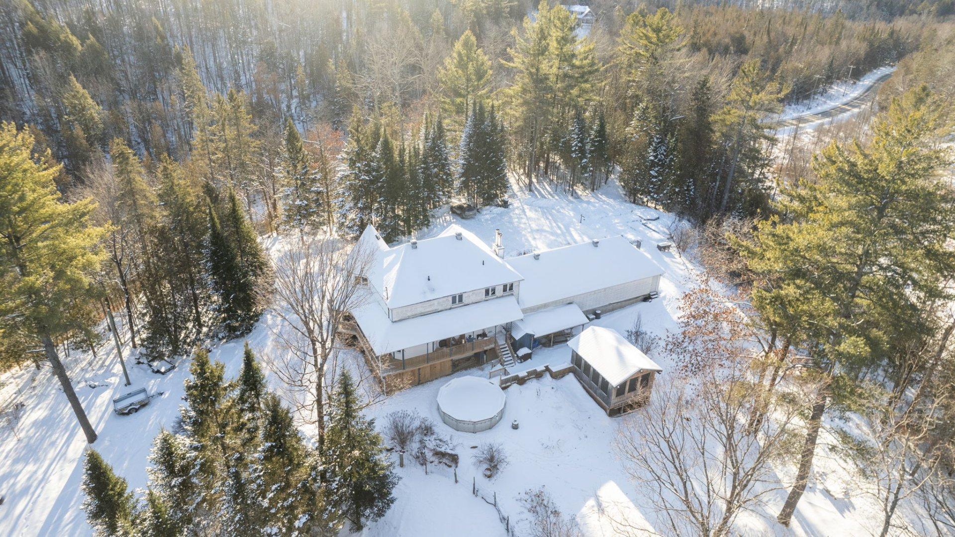 









307


Ch. St-Joseph

,
Val-des-Monts,




QC
J8N7J1

