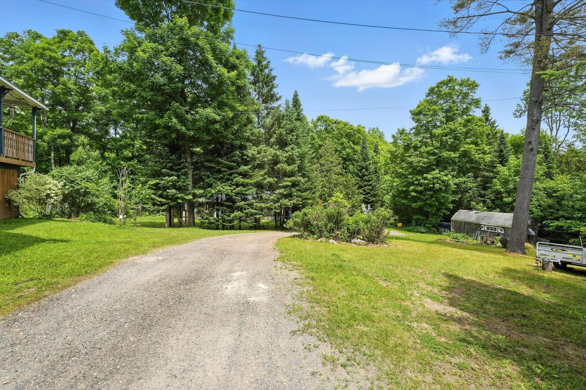









307


Ch. St-Joseph

,
Val-des-Monts,




QC
J8N7J1

