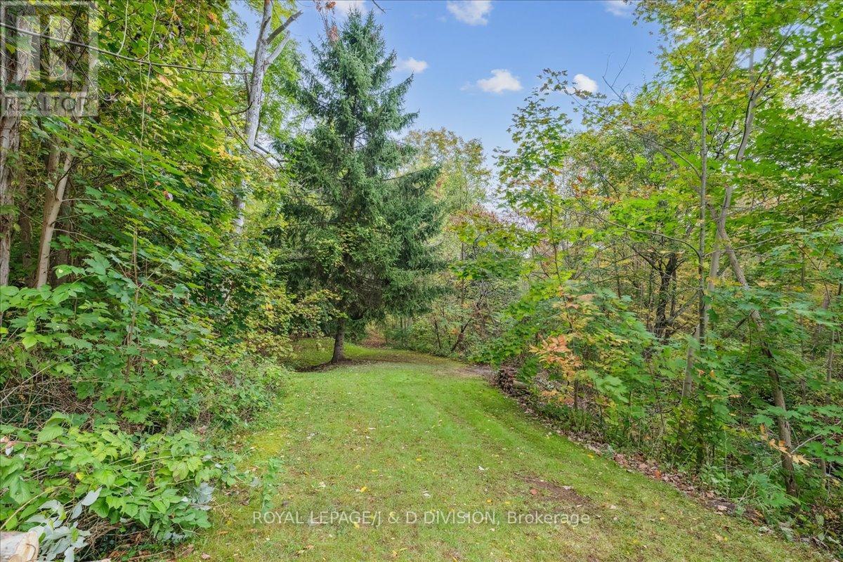 












7095 GUELPH LINE

,
Milton,




Ontario
L0P1B0


