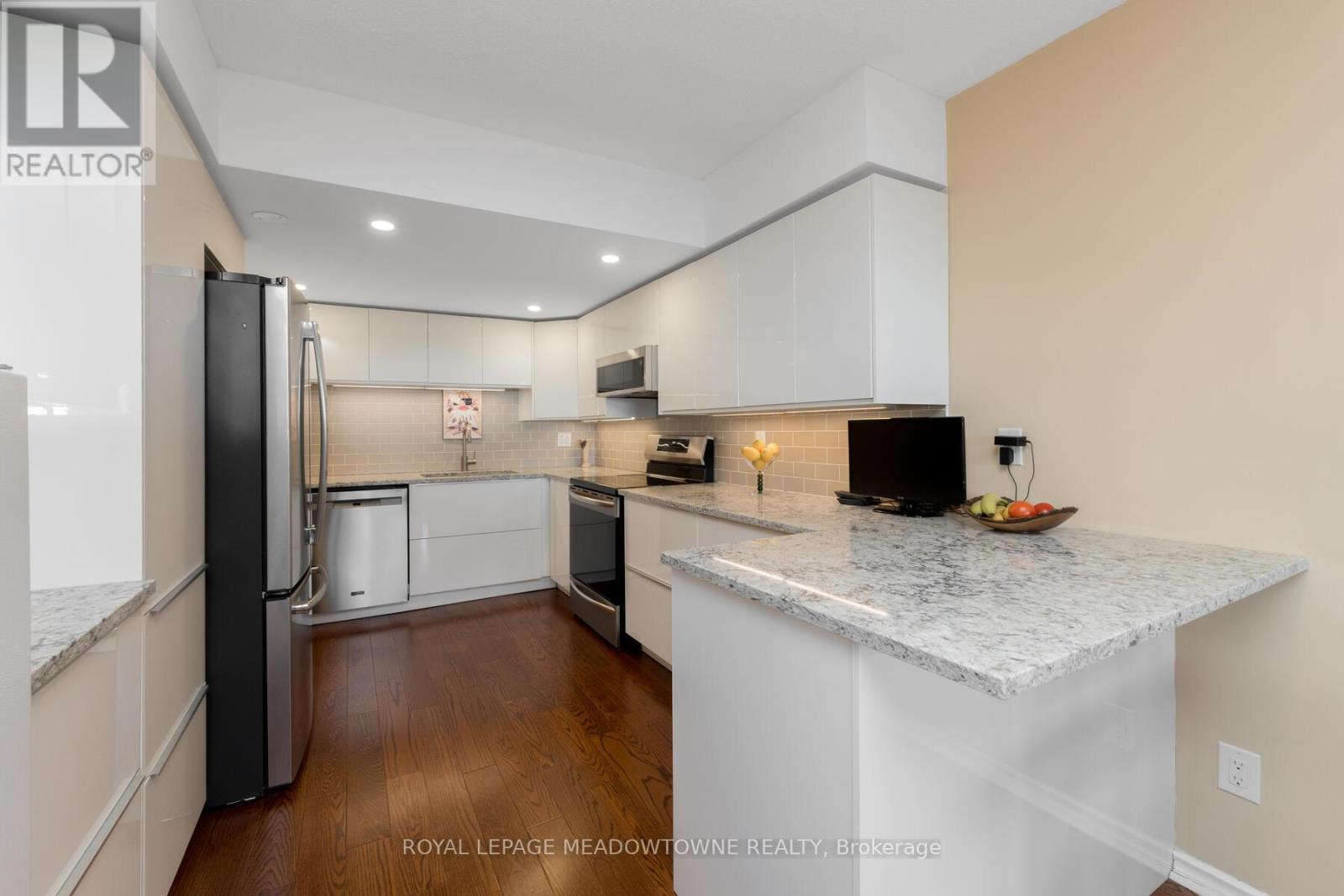 












1102 - 310 MILL STREET S

,
Brampton,




Ontario
L6Y3B1


