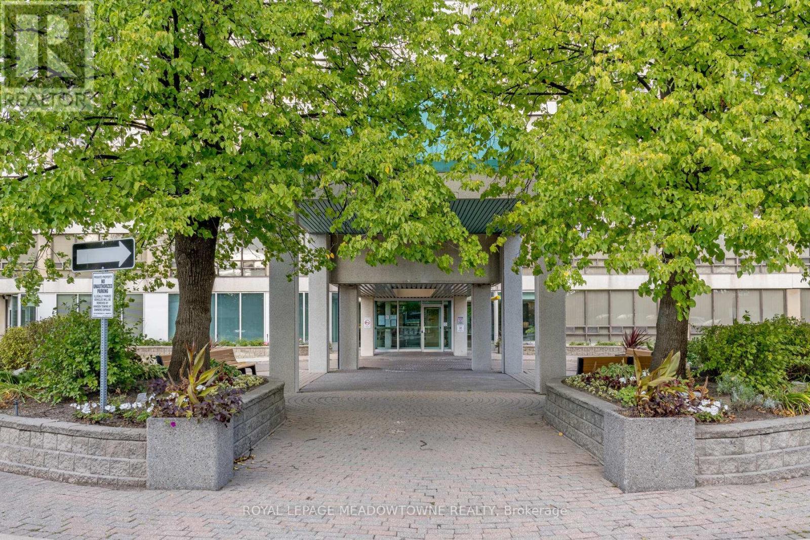 












1102 - 310 MILL STREET S

,
Brampton,




Ontario
L6Y3B1


