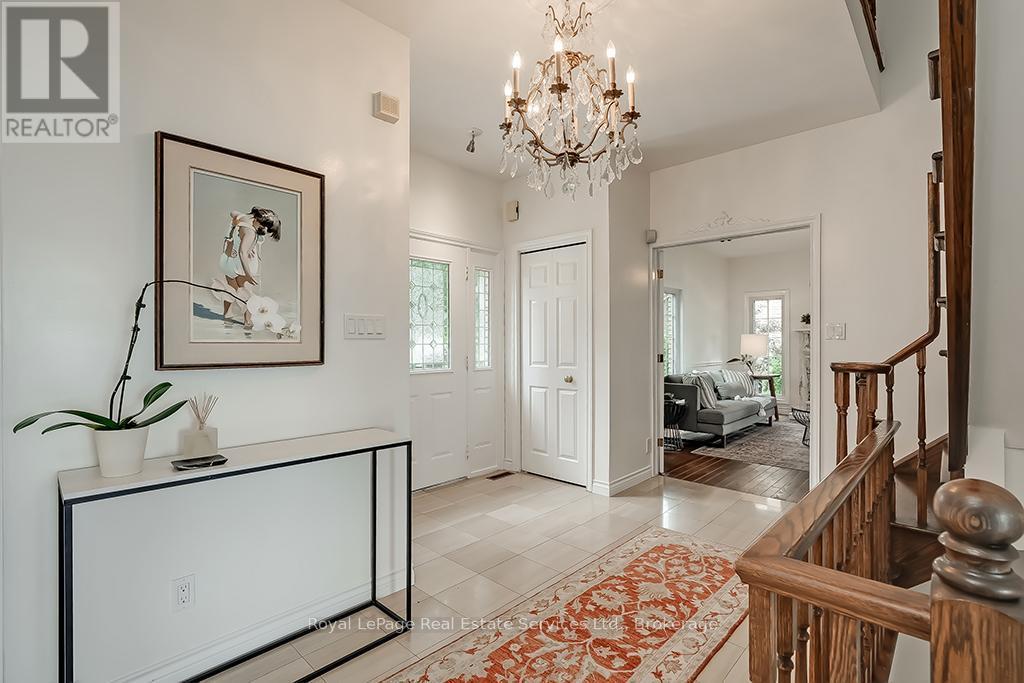 












3286 SHELBURNE PLACE

,
Oakville (BR Bronte),




Ontario
L6L5V9

