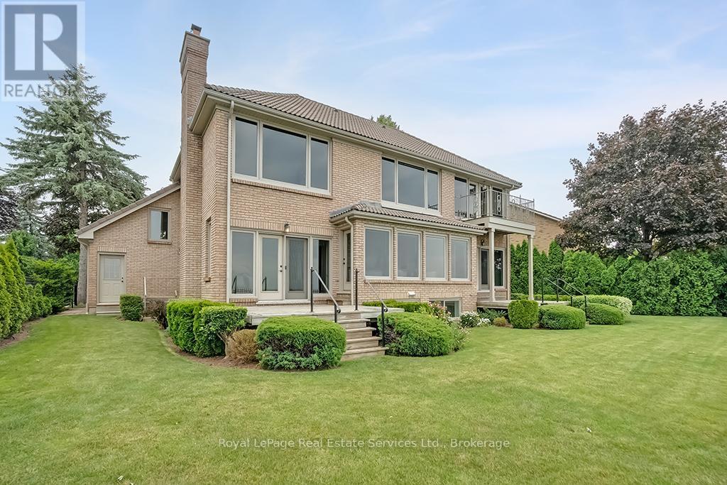 












3286 SHELBURNE PLACE

,
Oakville (BR Bronte),




Ontario
L6L5V9

