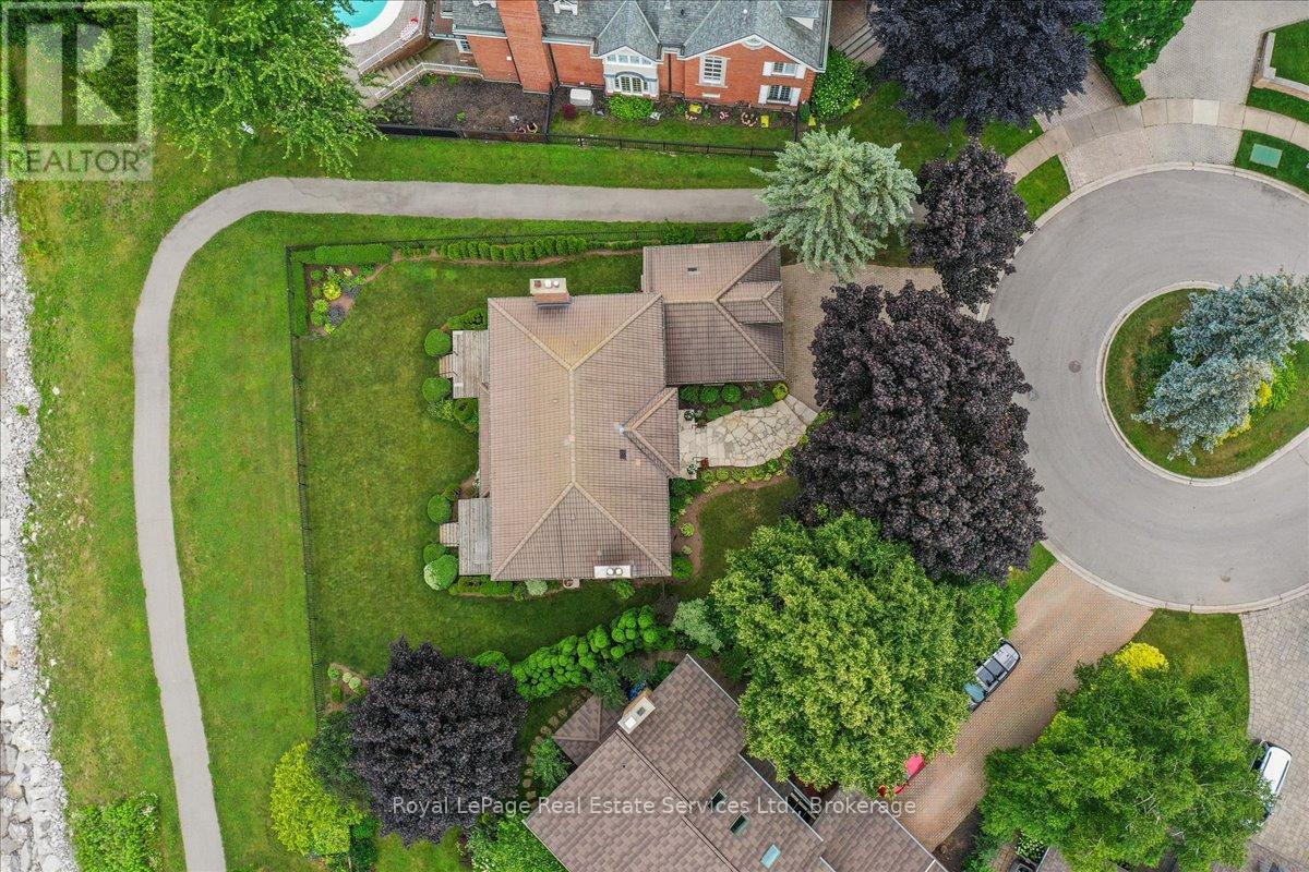 












3286 SHELBURNE PLACE

,
Oakville (BR Bronte),




Ontario
L6L5V9

