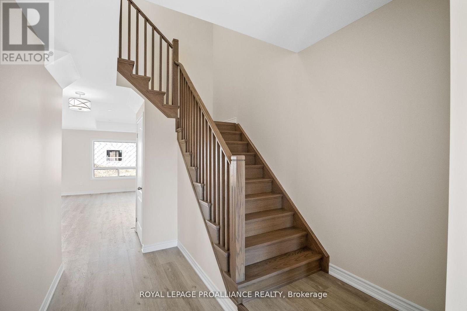 












479 HAYWARD STREET

,
Cobourg,




Ontario
K9A3N5

