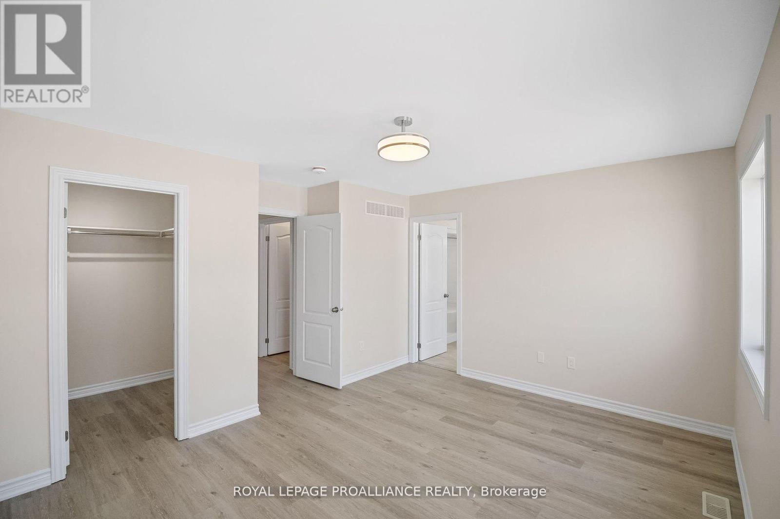 












479 HAYWARD STREET

,
Cobourg,




Ontario
K9A3N5

