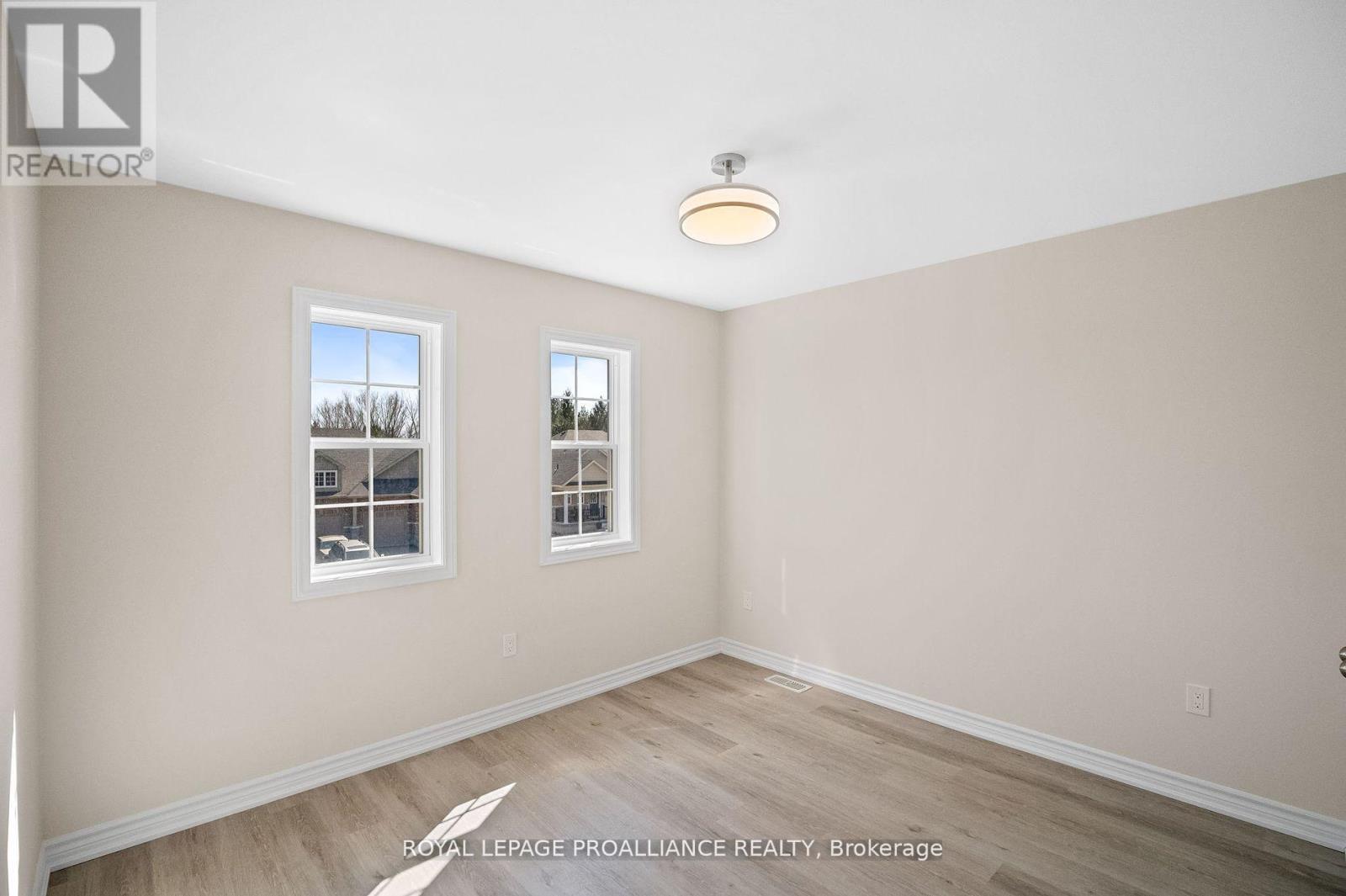 












479 HAYWARD STREET

,
Cobourg,




Ontario
K9A3N5

