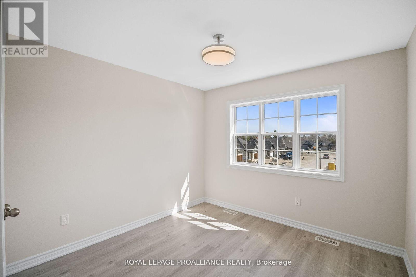 












479 HAYWARD STREET

,
Cobourg,




Ontario
K9A3N5

