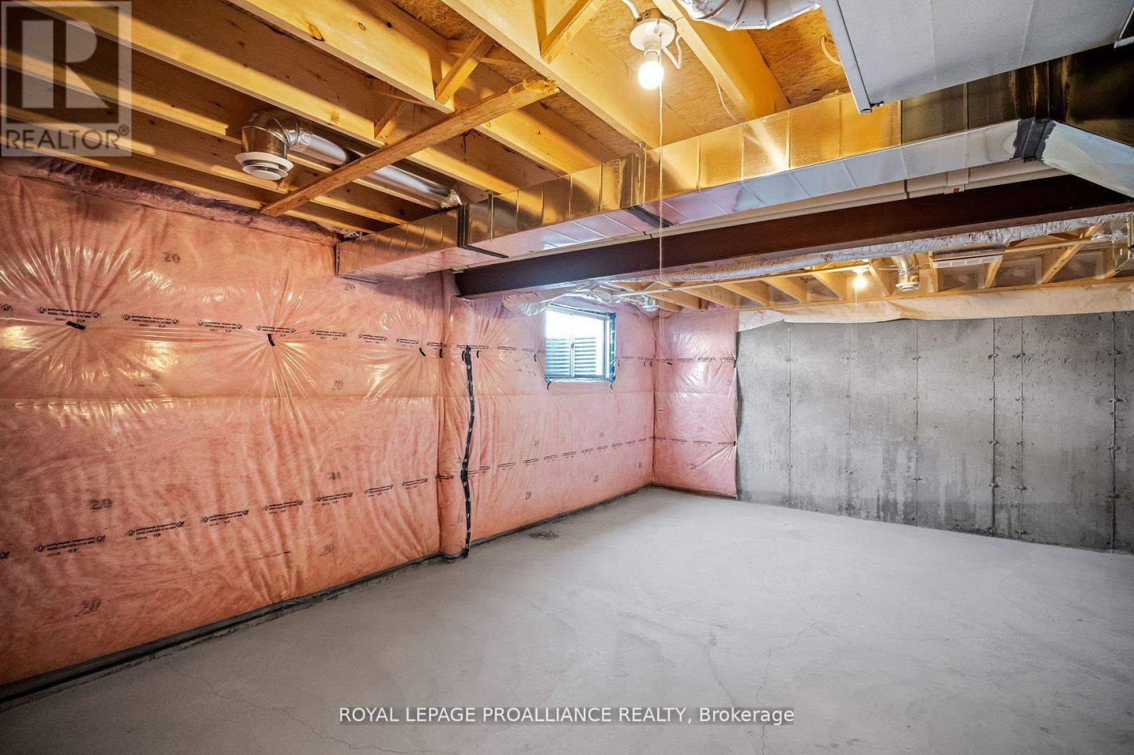 












479 HAYWARD STREET

,
Cobourg,




Ontario
K9A3N5

