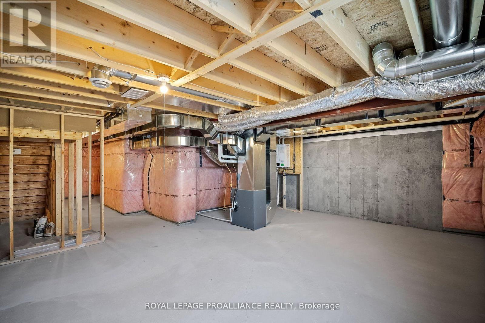 












479 HAYWARD STREET

,
Cobourg,




Ontario
K9A3N5

