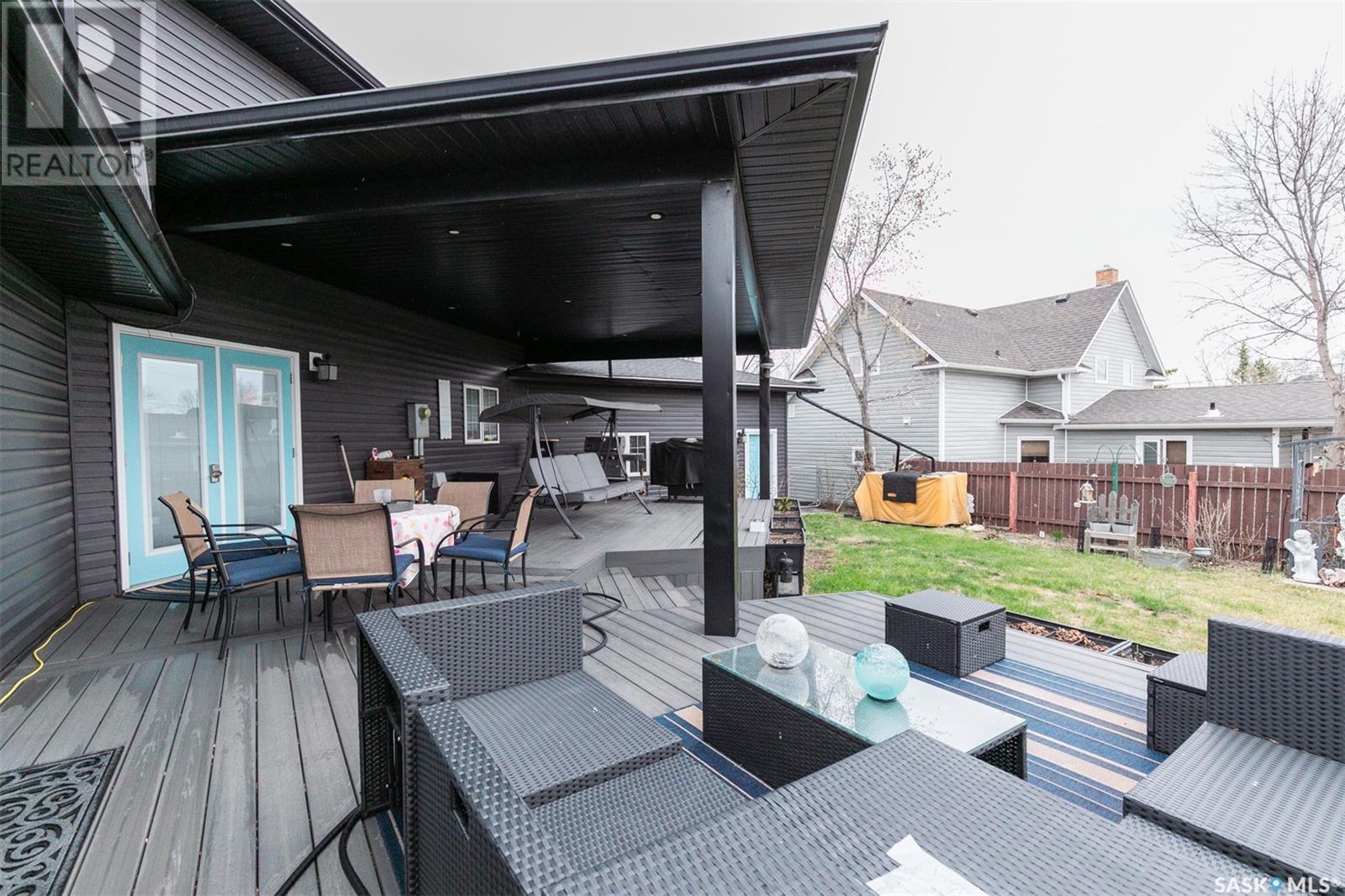 












447 Columbia AVENUE

,
Kerrobert,




Saskatchewan
S0L1R0

