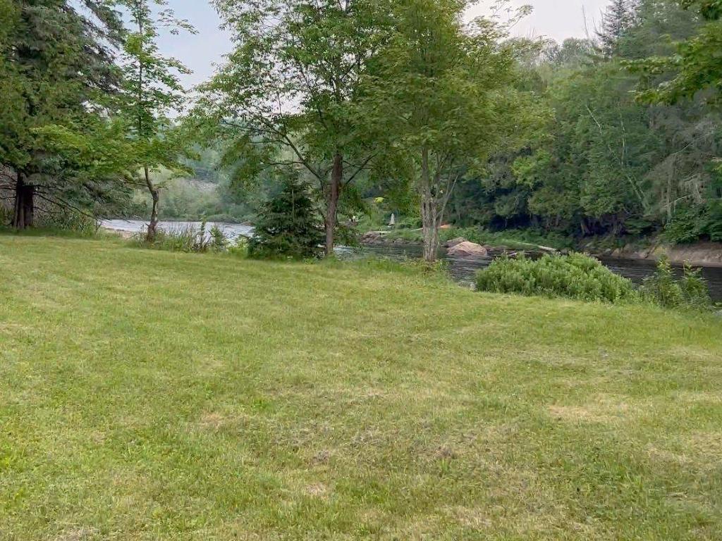 









181


Ch. du Pont-de-Fer

,
Mont-Tremblant,







QC
J8E1N2

