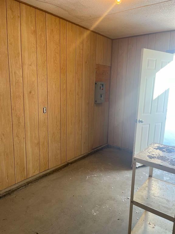 












2177512 16 Highway

,
Russell,




Manitoba
R0J1W0

