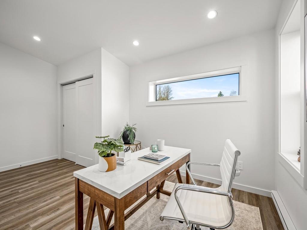 









3025


Royston

Rd, 20,
Cumberland,




BC
V0R 1S0

