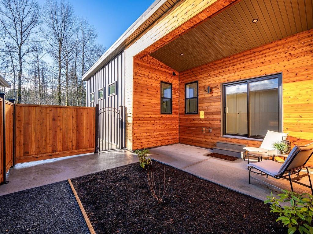 









3025


Royston

Rd, 20,
Cumberland,




BC
V0R 1S0

